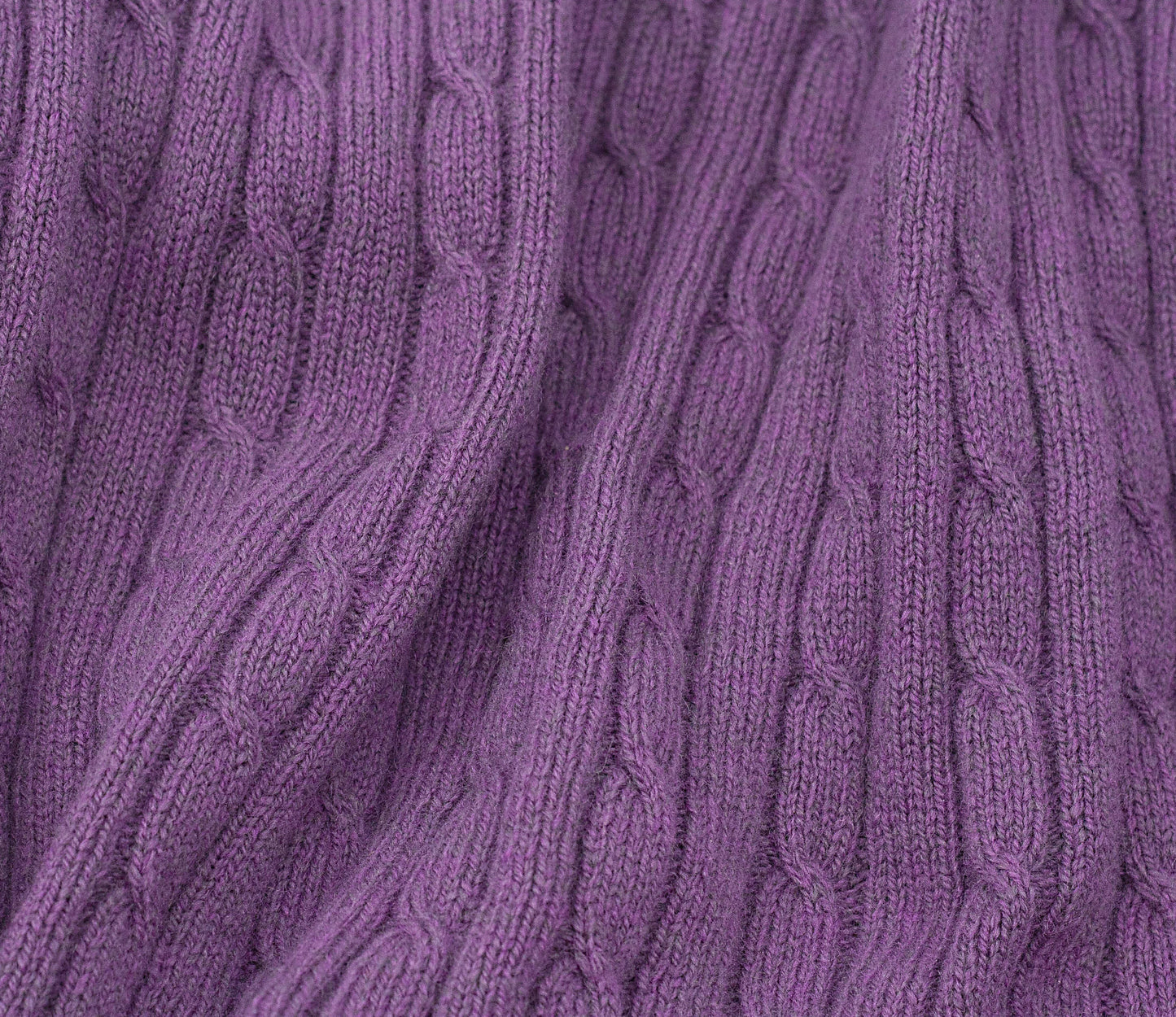 Geelong Lambswool Cable Crew Neck Jumper in Aubergine