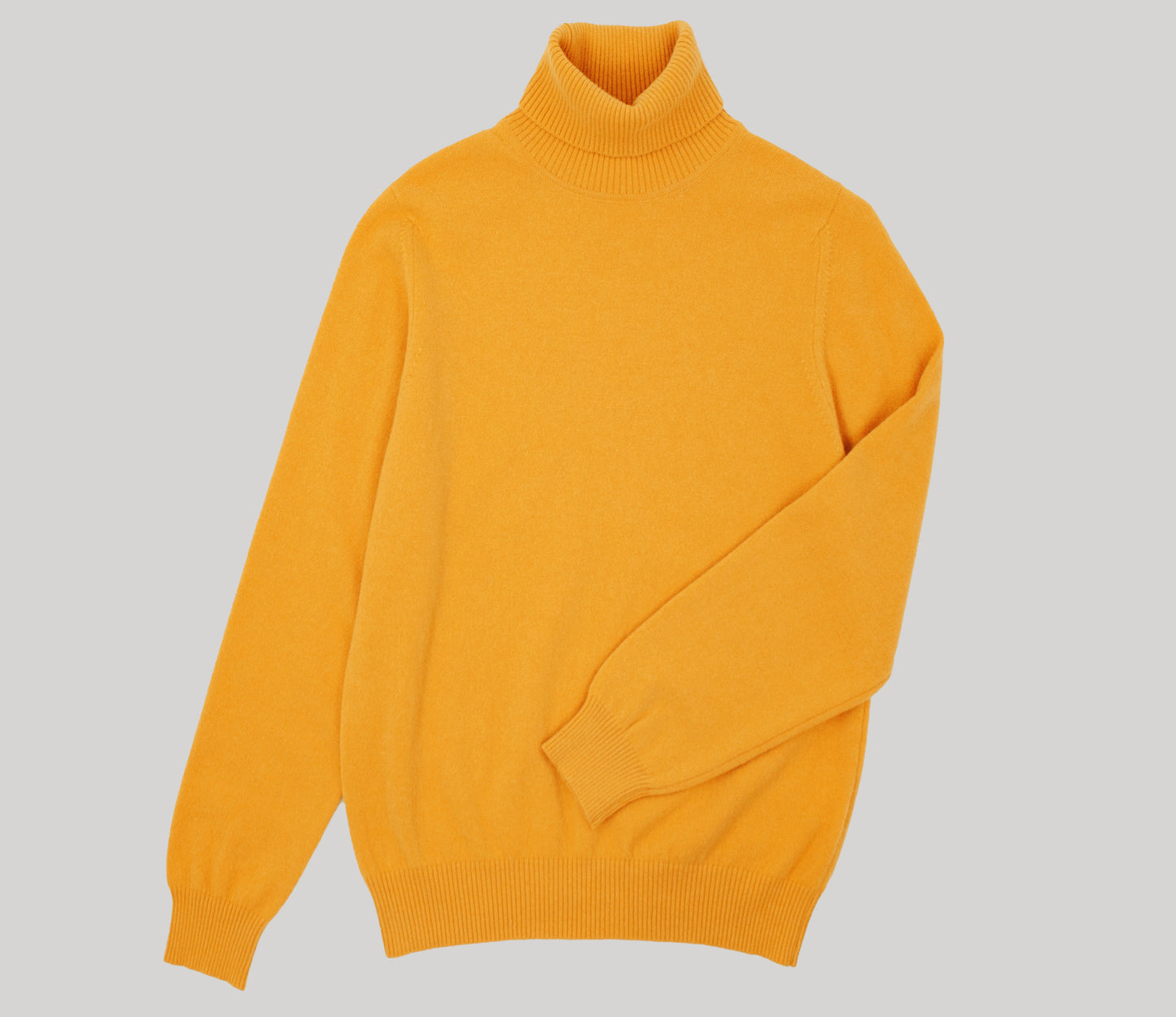 Cashmere Geelong Roll Neck Jumper in Apricot