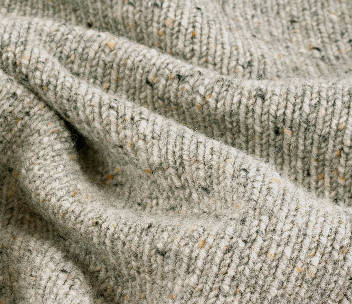 Chunky Donegal Wool Crew Neck Jumper in Silver Tweed