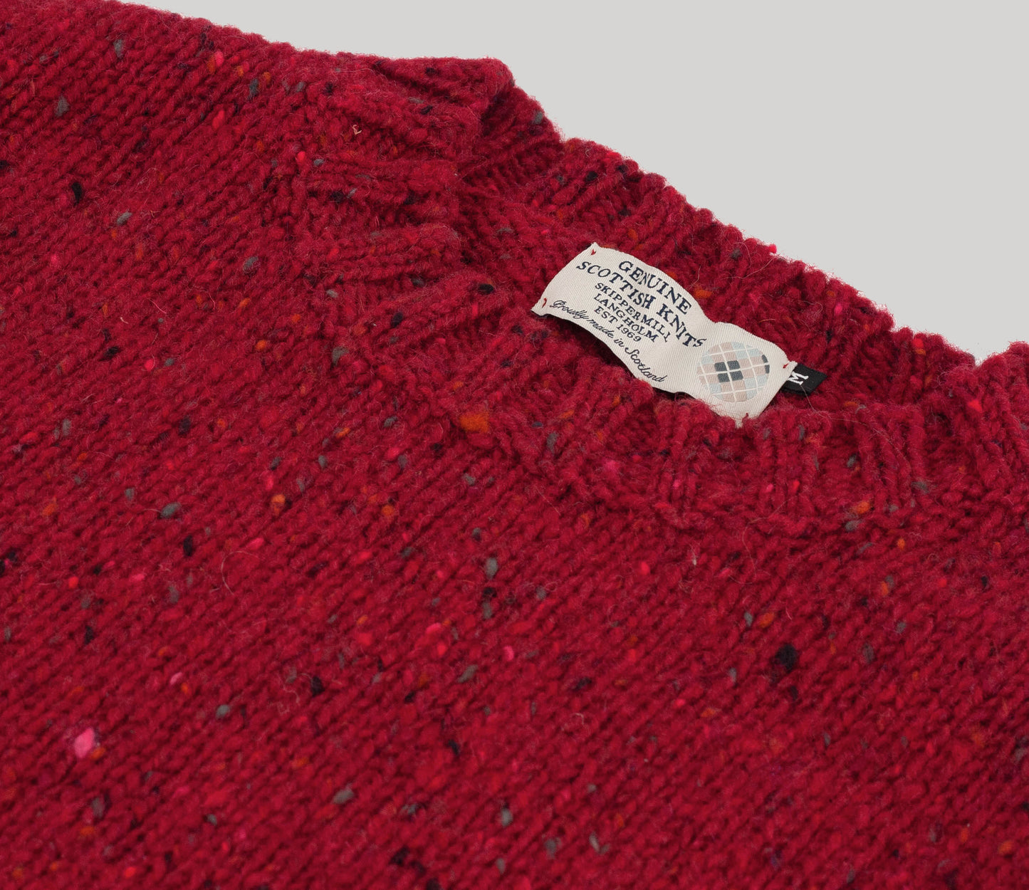 Chunky Donegal Wool Crew Neck Jumper in Burgundy Tweed