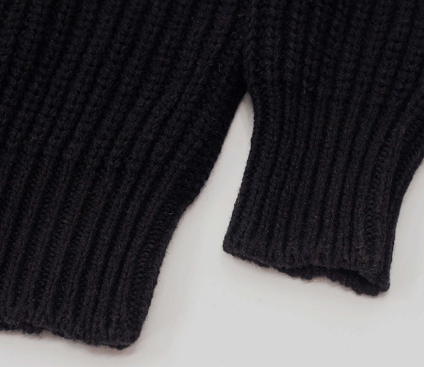 Chunky Wool Fisherman Crew Neck Jumper in Black