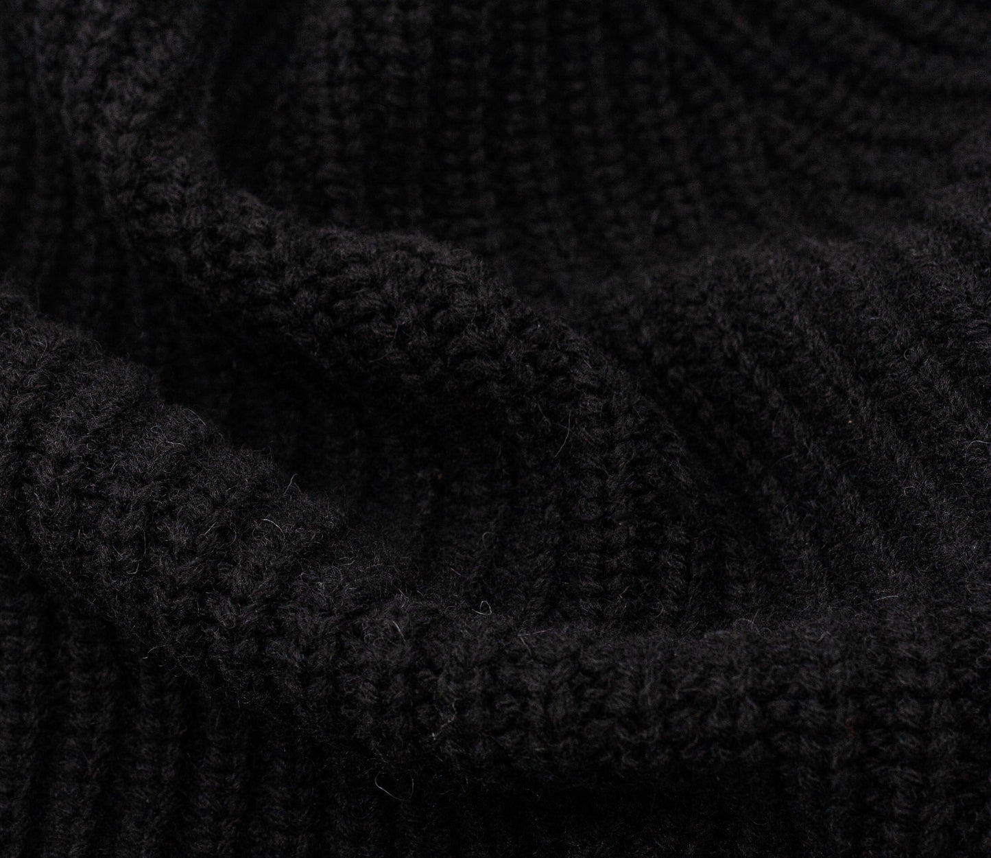 Chunky Wool Fisherman Crew Neck Jumper in Black