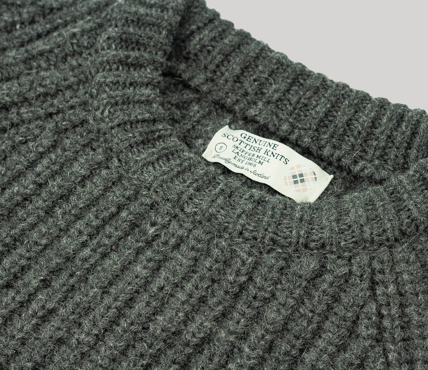 Chunky Wool Fisherman Crew Neck Jumper in Derby Grey