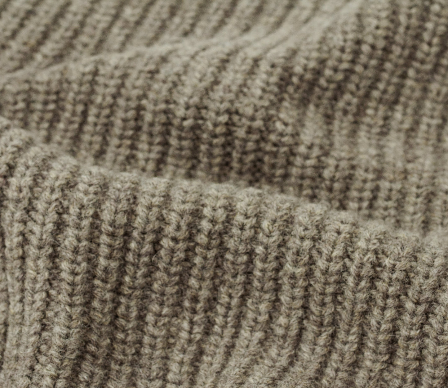 Chunky Wool Fisherman Crew Neck Jumper in Natural