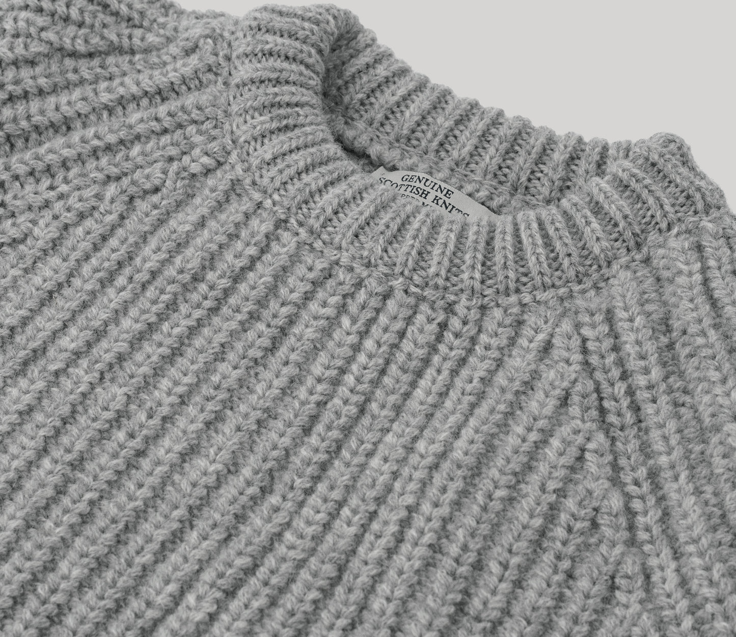 Chunky Wool Fisherman Crew Neck Jumper in Silver