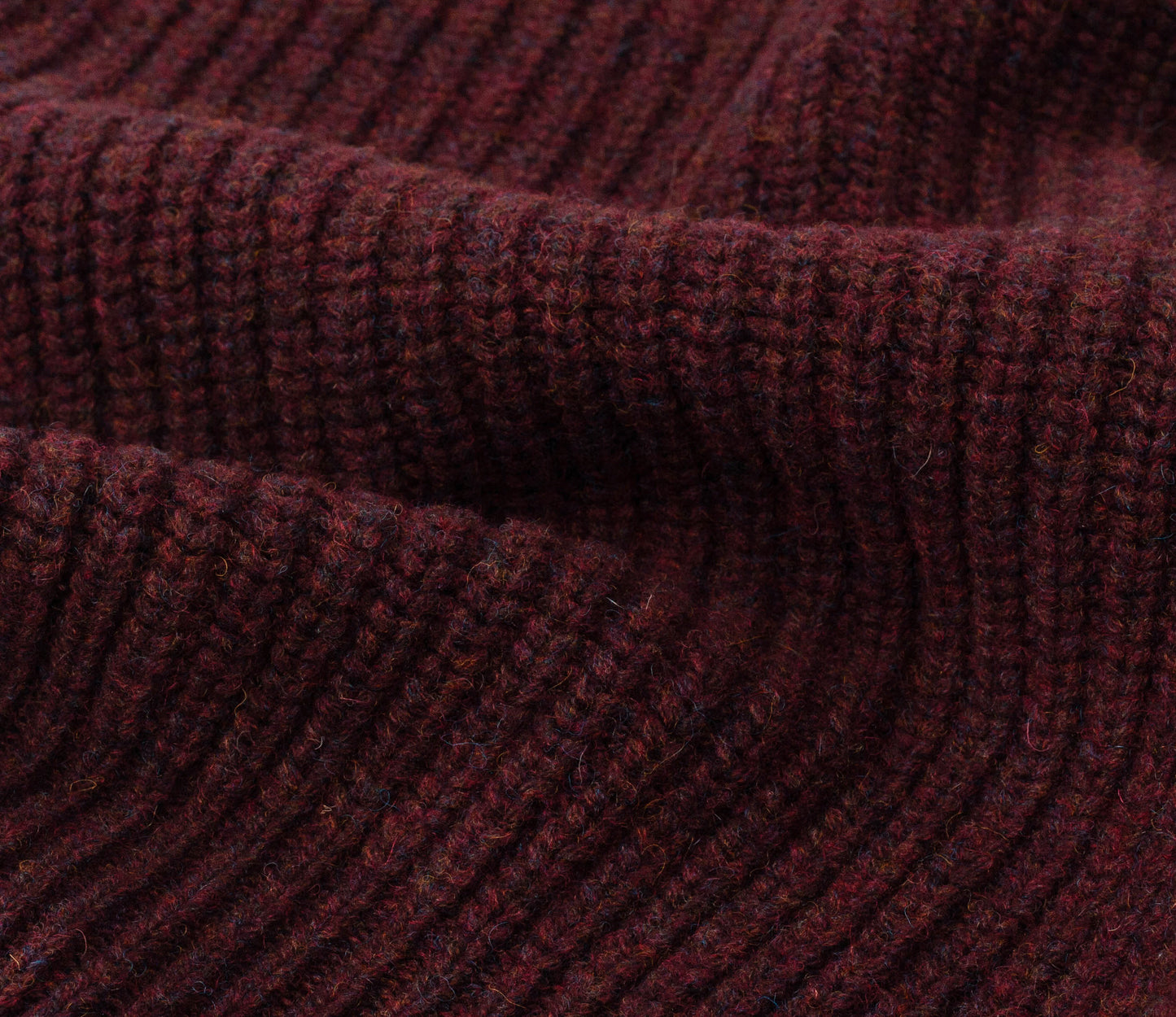 Chunky Wool Fisherman Crew Neck Jumper in Jasper Red