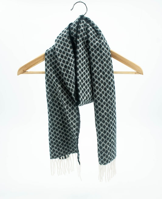 Diamond Cashmere Geelong Scarf in Charcoal