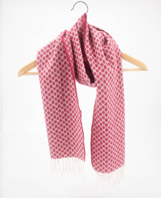 Diamond Cashmere Geelong Scarf in Raspberry