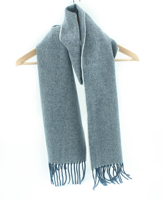 Cashmere Scarf in Navy