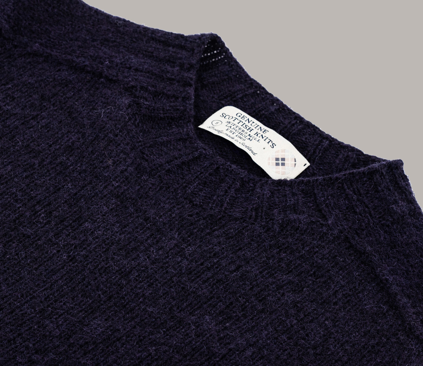 Saddle Shoulder Shetland Crew Neck Jumper in Navy