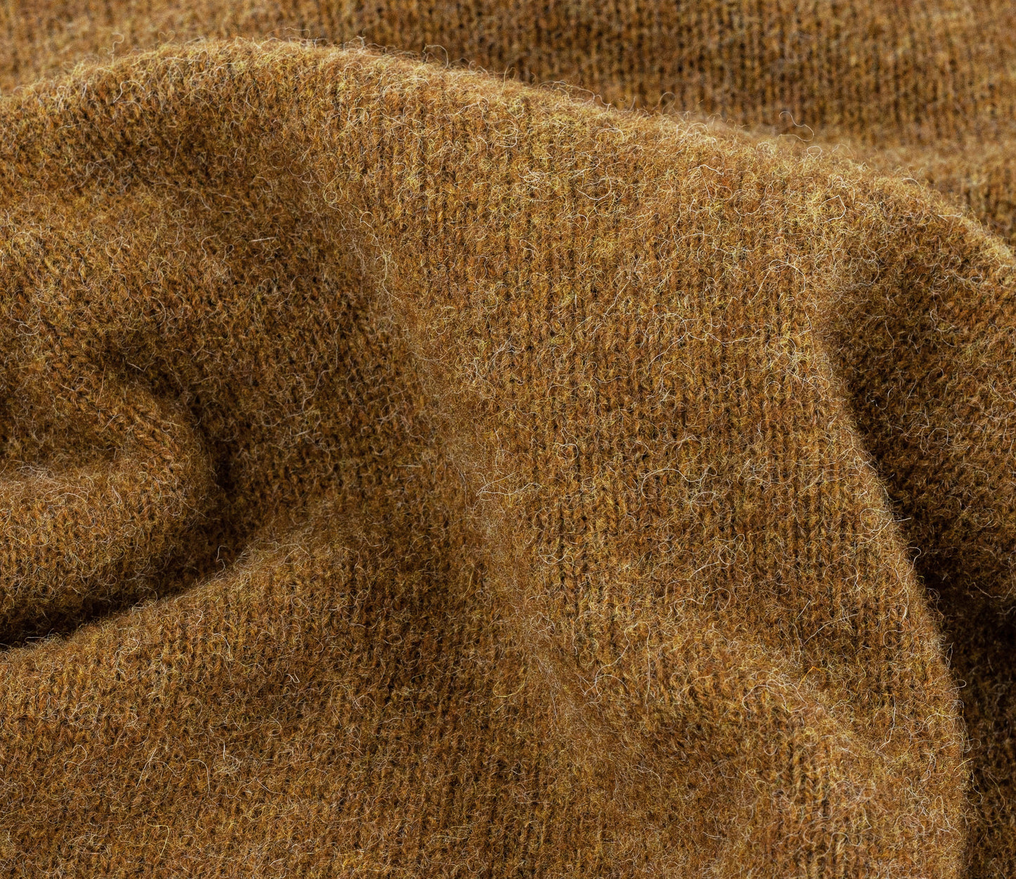 Saddle Shoulder Shetland Crew Neck Jumper in Straw